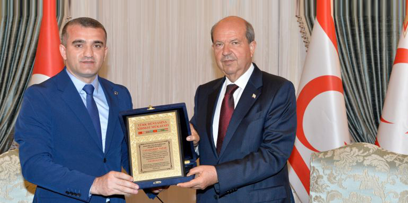 AZERBAYCAN DEMOKRASİ VE İNSAN HAKLARI ENSTİTÜSÜ’NDEN TATAR’A “TÜRK DÜNYASINA HİZMET” ÖDÜLÜ