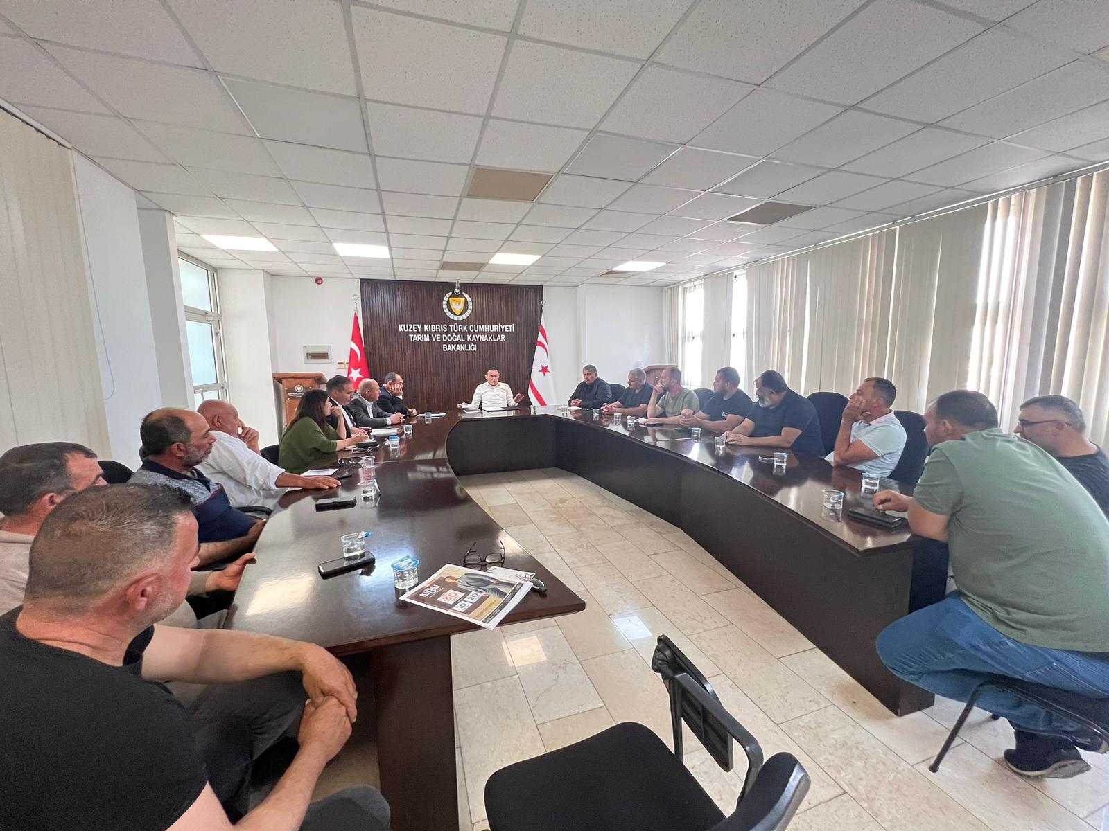 6c1a9ce1-fd0b-4736-9a8e-c8ec6a989cd1