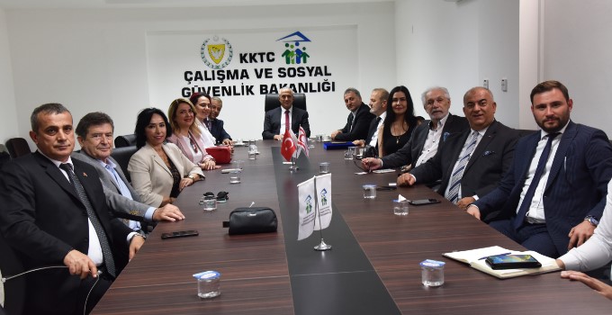 ÇALIŞMA VE SOSYAL GÜVENLİK BAKANI TAÇOY, TÜMBİFED HEYETİNİ KABUL ETTİ