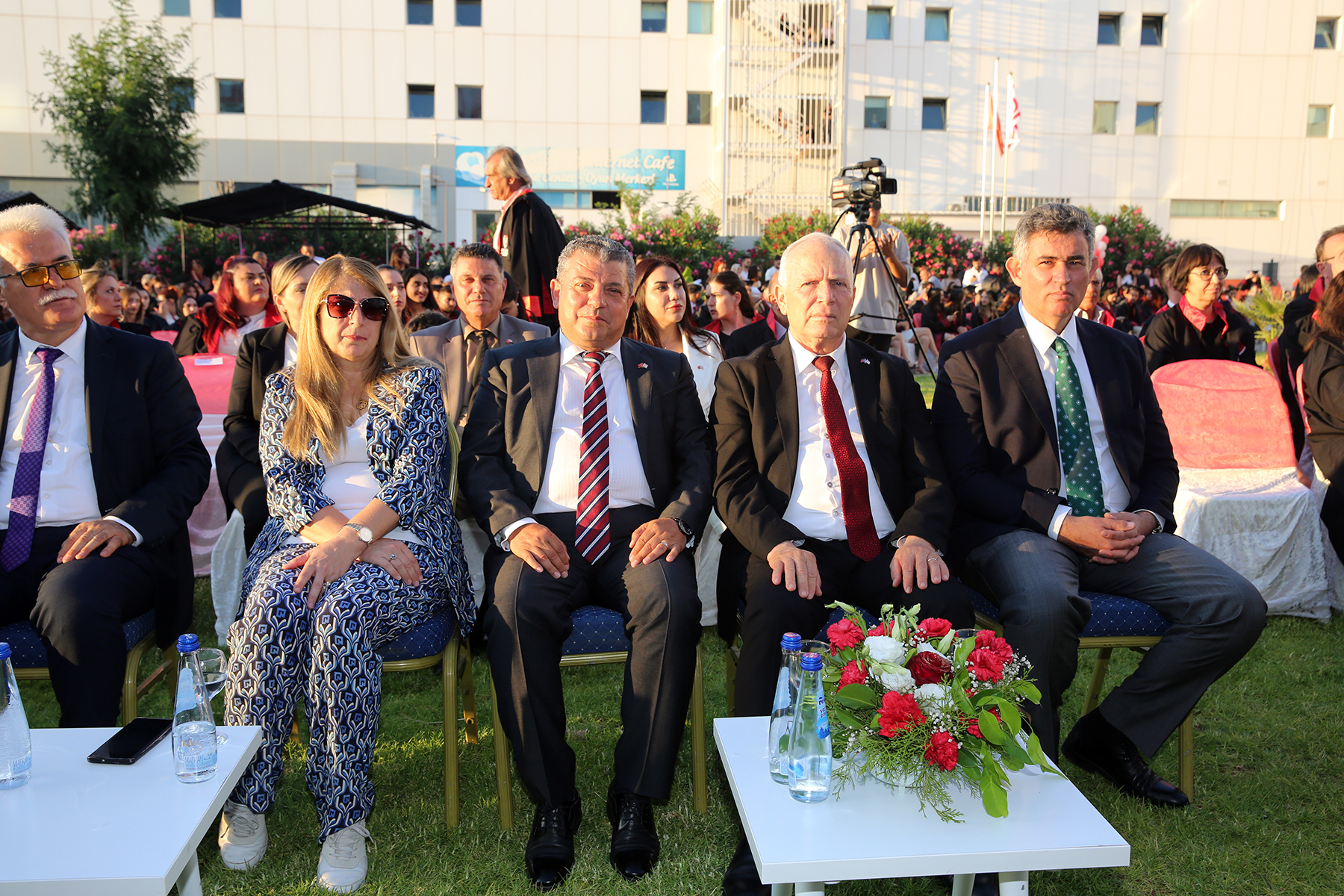 TÖRE, KIBRIS SAĞLIK VE TOPLUM BİLİMLERİ ÜNİVERSİTESİ MEZUNİYET TÖRENİNE KATILDI