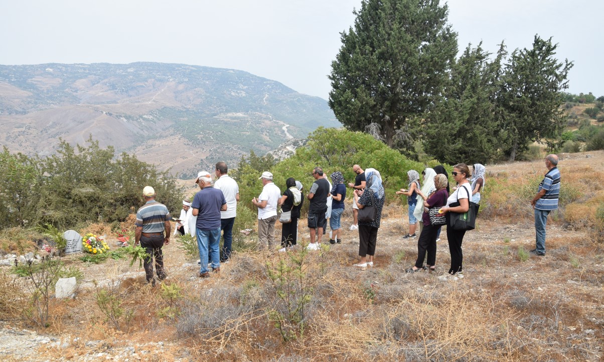 AYYANNİLİLER, 49 YIL ARADAN SONRA ŞEHİTLERİNİ DOĞDUKLARI TOPRAKLARDA ANDI