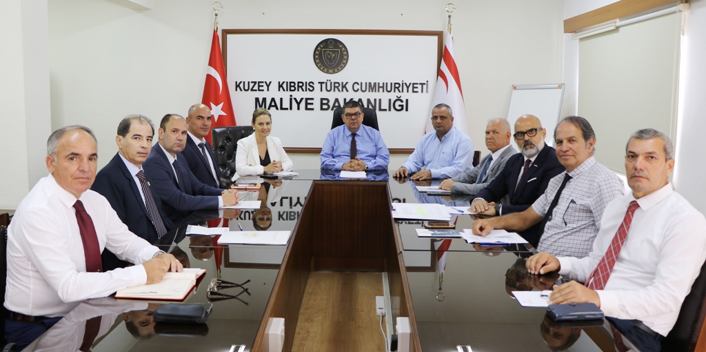 BEROVA, KUZEY KIBRIS SİGORTA VE REASÜRANS ŞİRKETLER BİRLİĞİ HEYETİNİ KABUL ETTİ