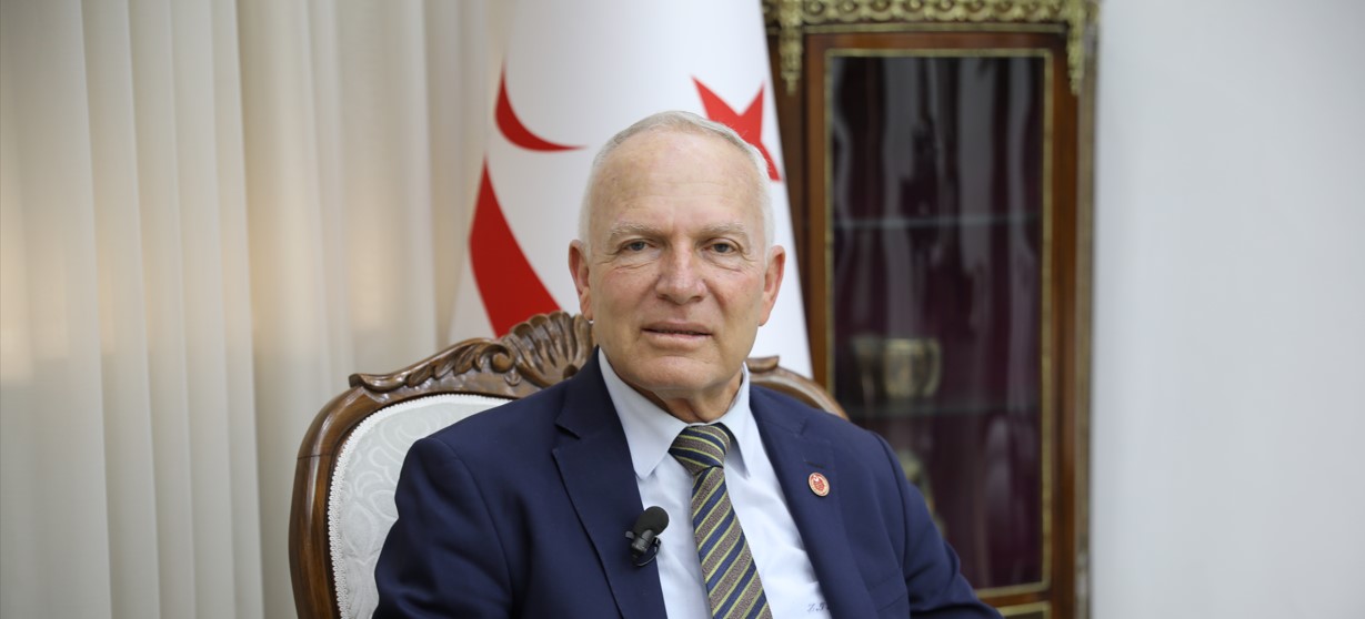 TÖRE, TÜRKİYE A MİLLİ KADIN VOLEYBOL TAKIMINI KUTLADI