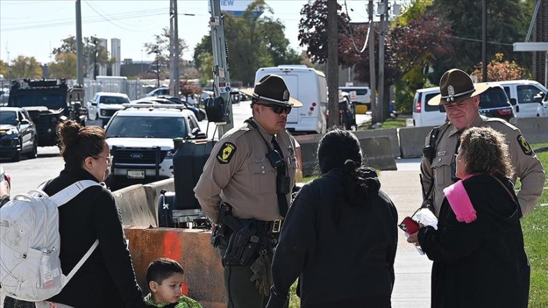 ABD, “yüksek riskli 19 ülke” vatandaşlarının iltica başvurularını askıya aldı