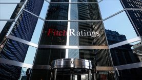 Fitch, küresel ekonomik büyüme tahminlerini yükseltti