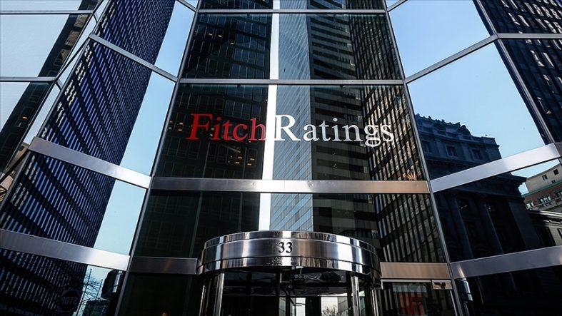 Fitch, küresel ekonomik büyüme tahminlerini yükseltti