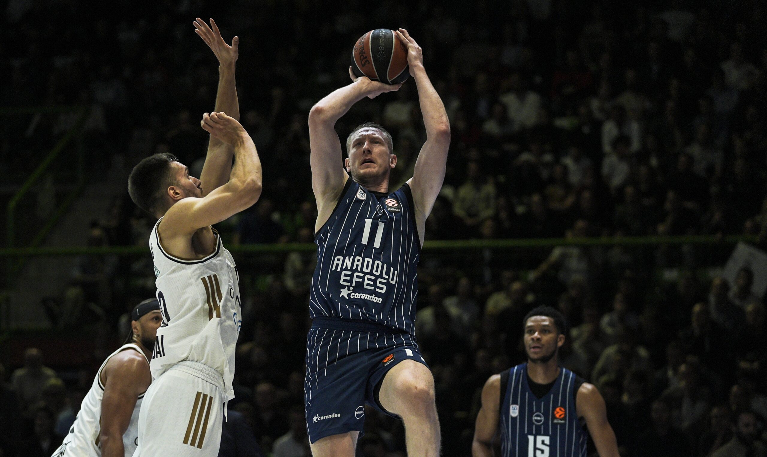 Anadolu Efes’te ayrılık