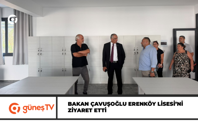Bakan Çavuşoğlu Erenköy Lisesi’ni ziyaret etti